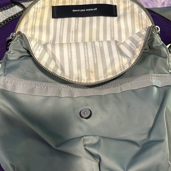 Lulu lemon festival bag - Picture 5 of 8